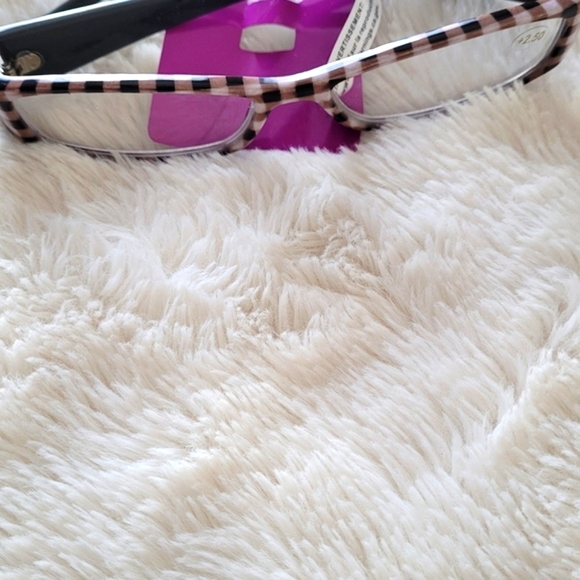 Reading classes +2.50 - Picture 4 of 4